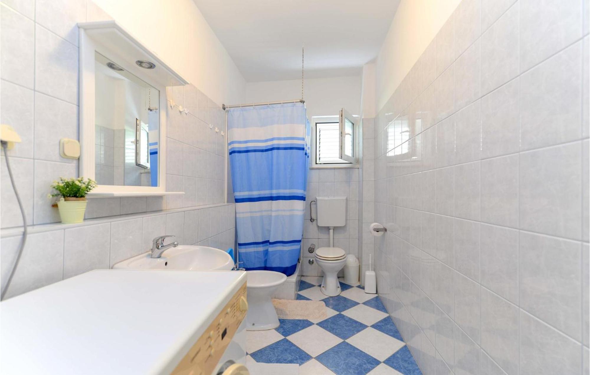 1 Bedroom Nice Apartment In 자다르 외부 사진